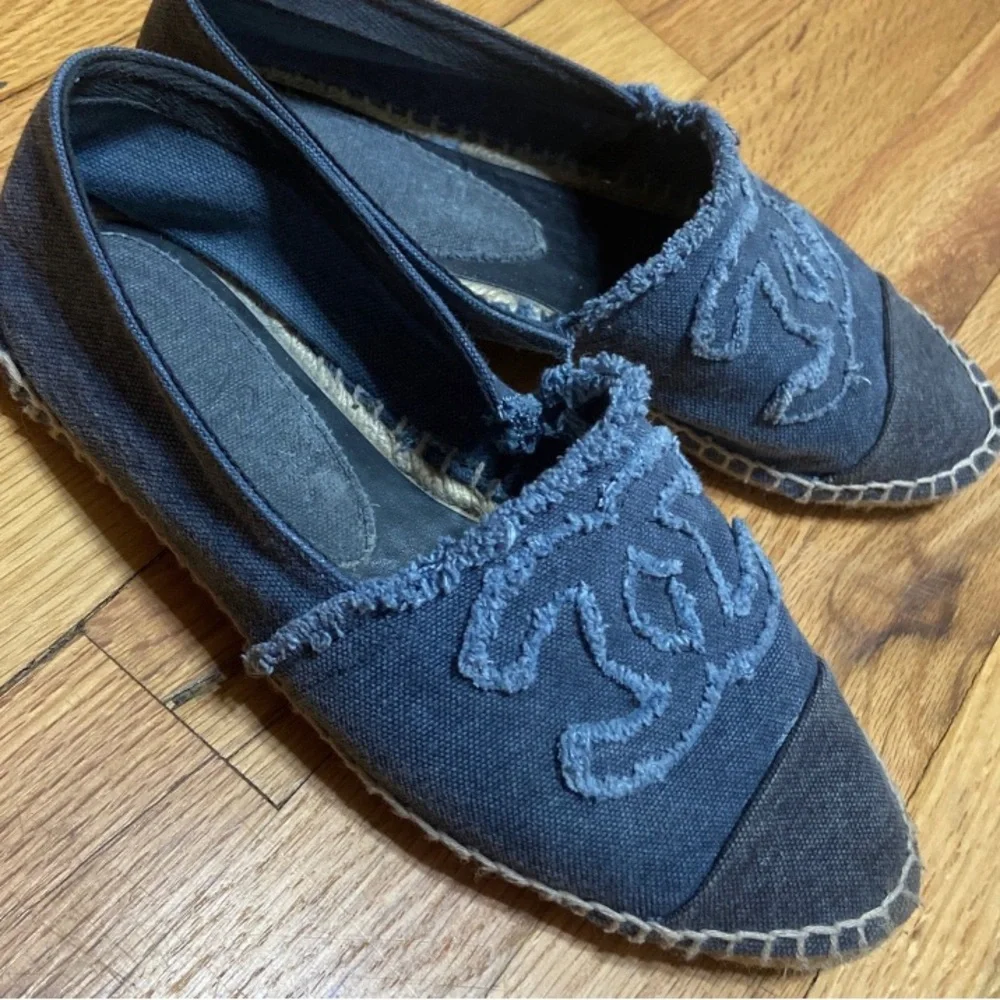 Semi used Chanel denim shoes 39 - Picture 2 of 7